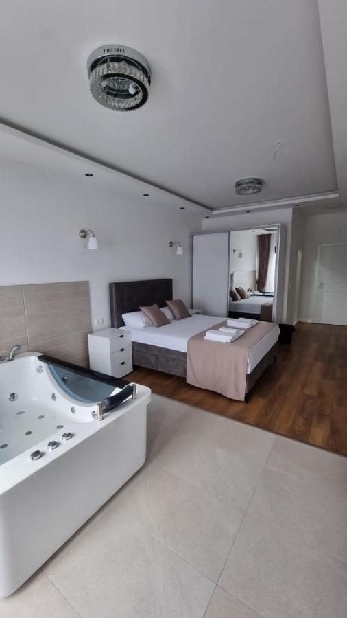 Elan Luxury Apartments & Rooms Plav Buitenkant foto
